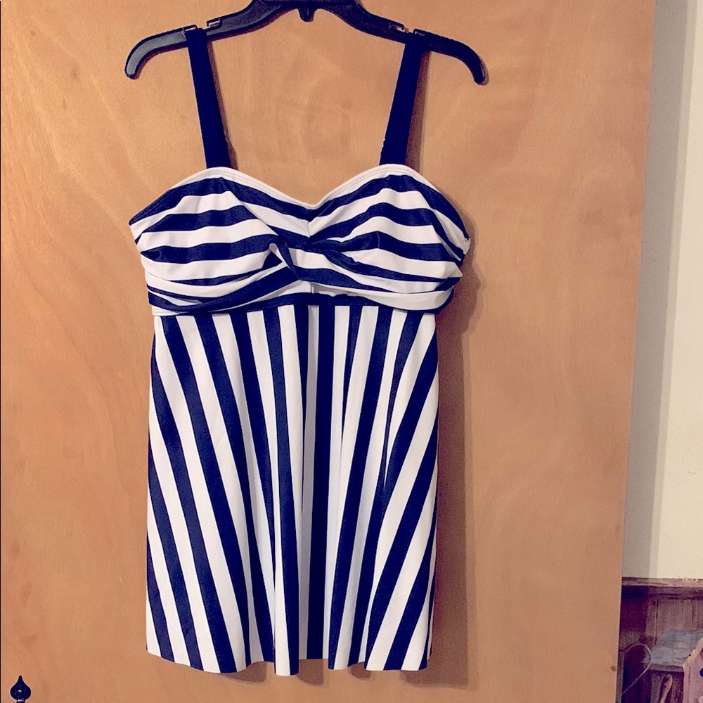 NWT- Navy Striped Tankini Top
